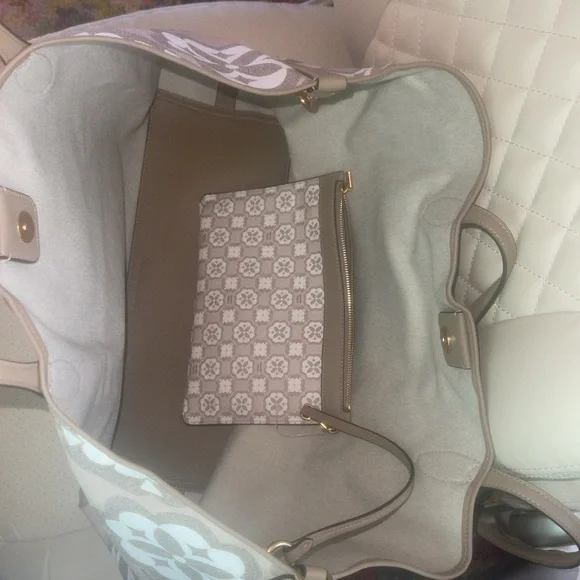 NWT Kate Spade ♠️ Flower monogram coated canvas tote natural multi w/pouch